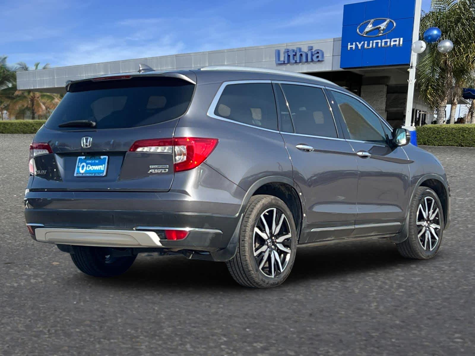 Thumbnail: 2019 Honda Pilot - 3