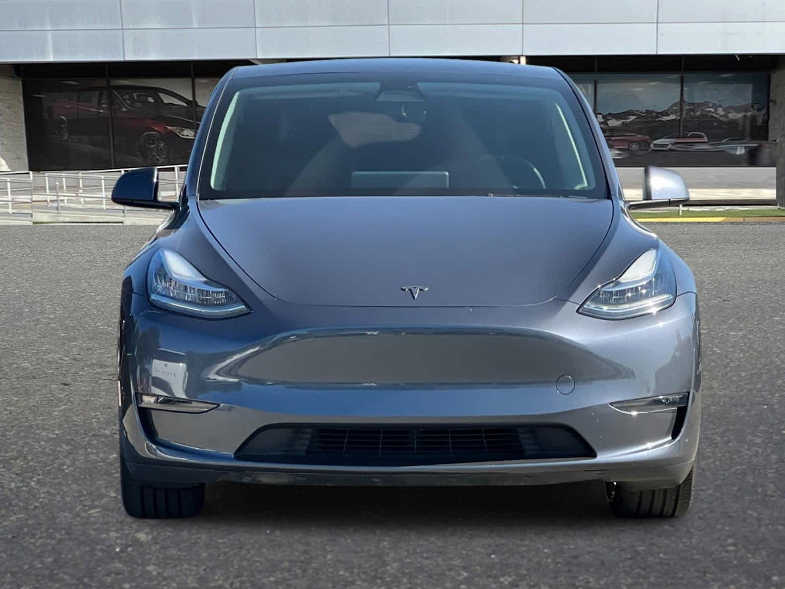 Thumbnail: 2023 Tesla Model Y - 10