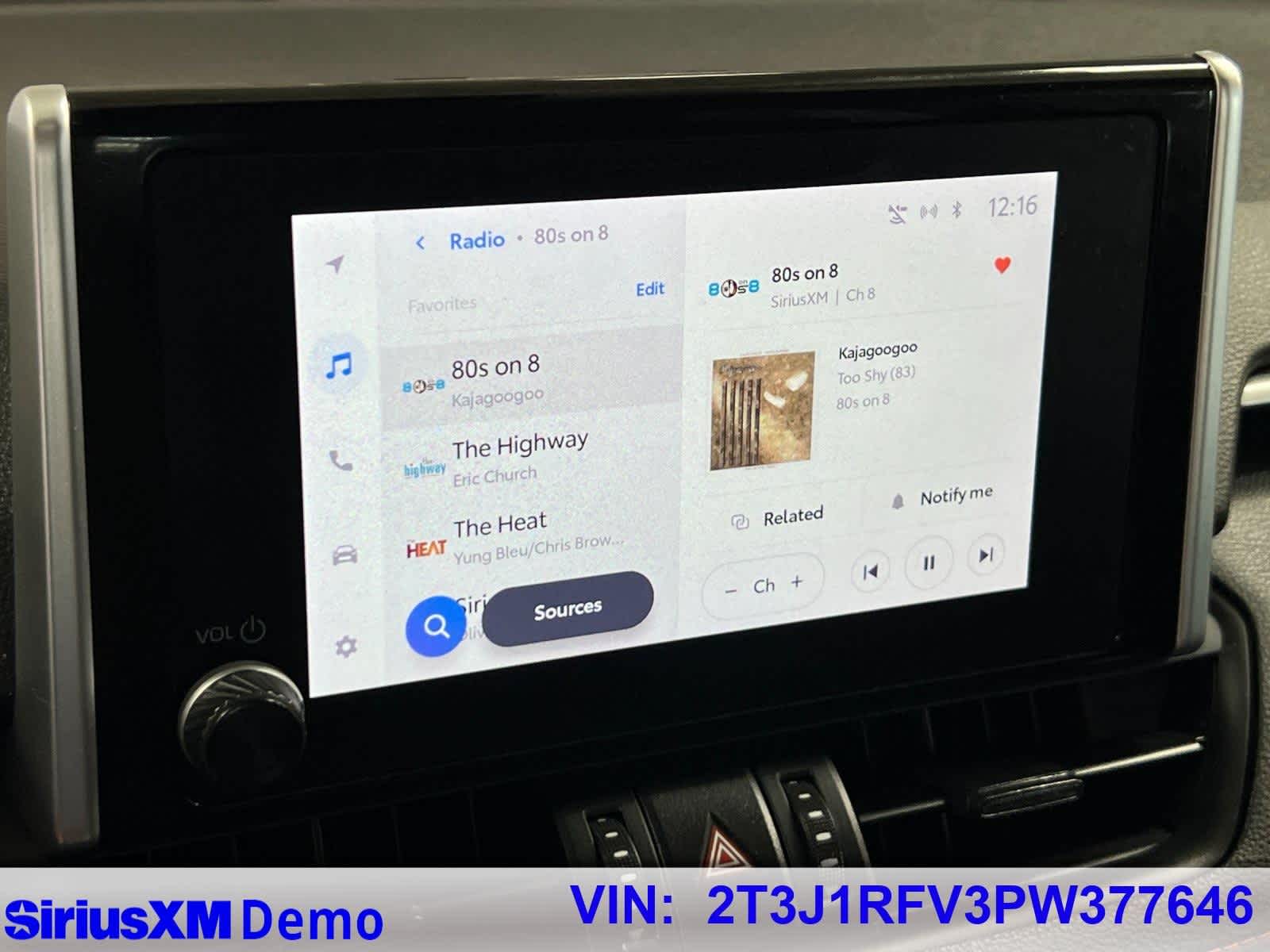 Thumbnail: 2023 Toyota RAV4 - 29