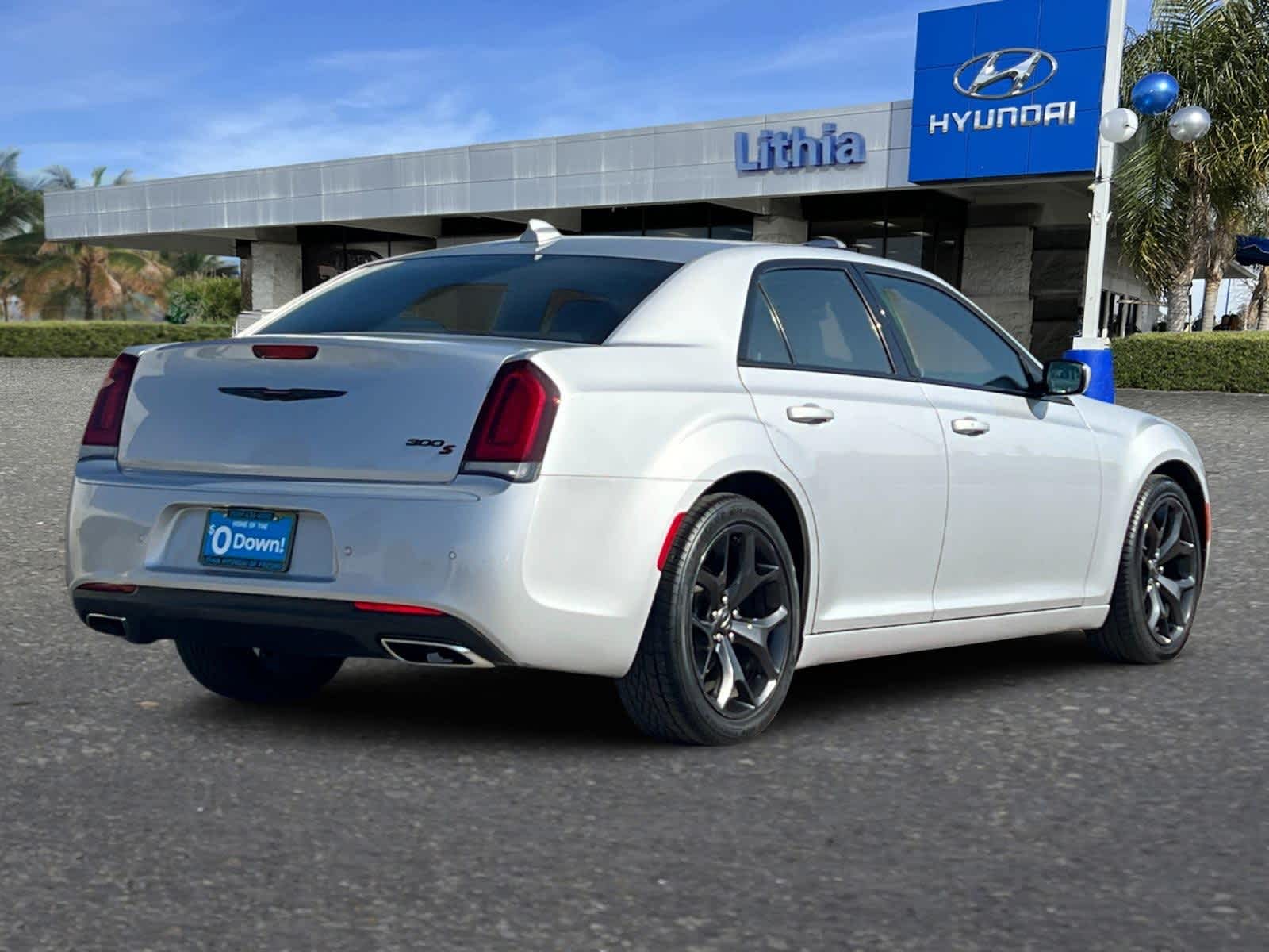 Thumbnail: 2021 Chrysler 300 - 3