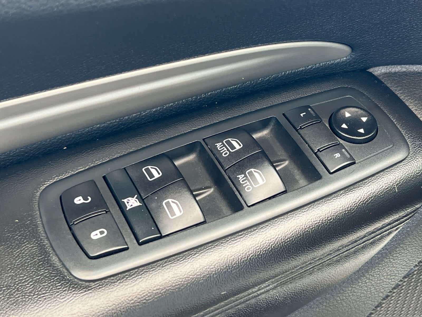 Thumbnail: 2020 Dodge Durango - 13