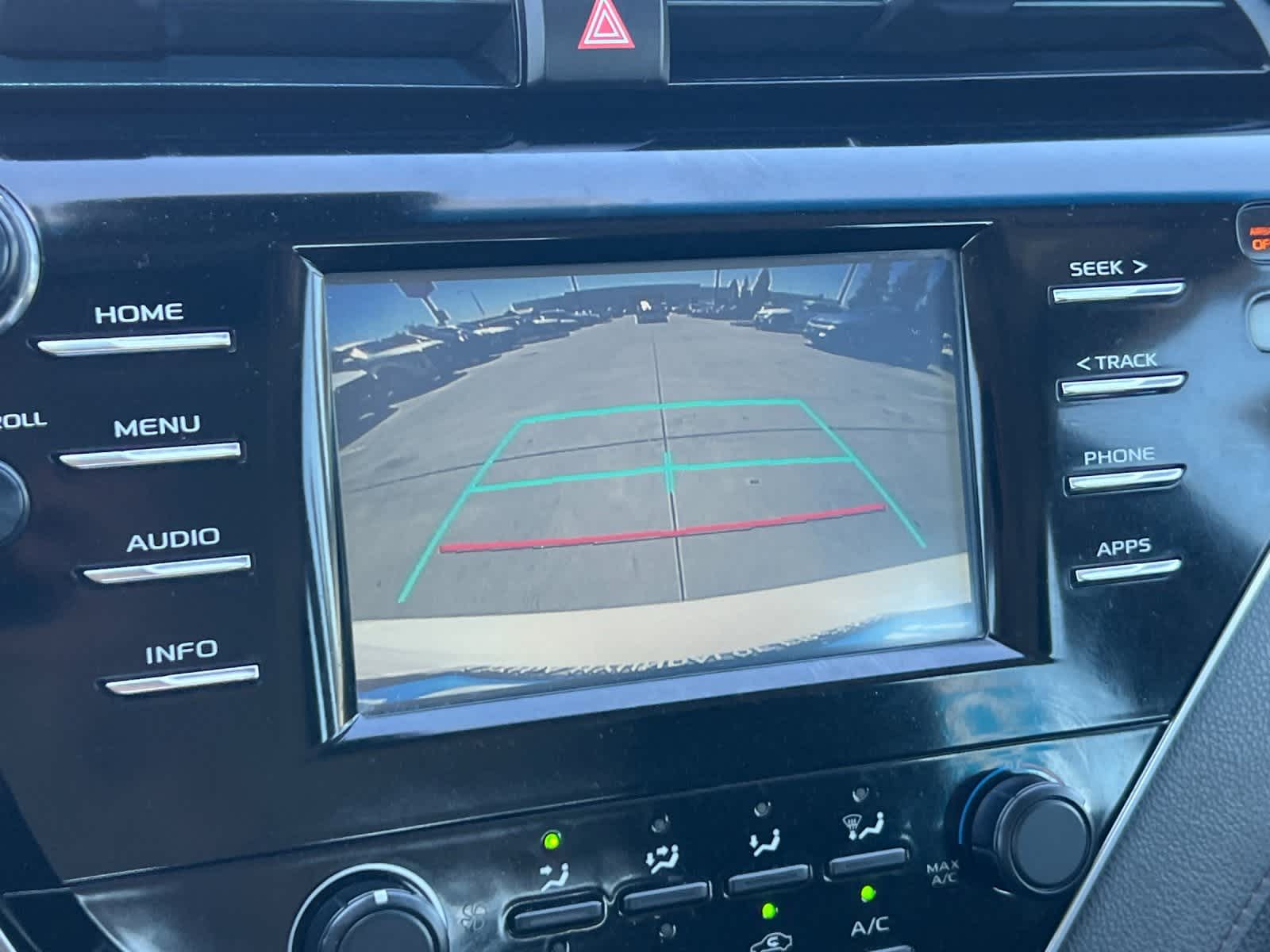 Thumbnail: 2018 Toyota Camry - 18
