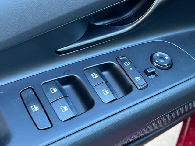 2025 Hyundai Elantra Sport 14