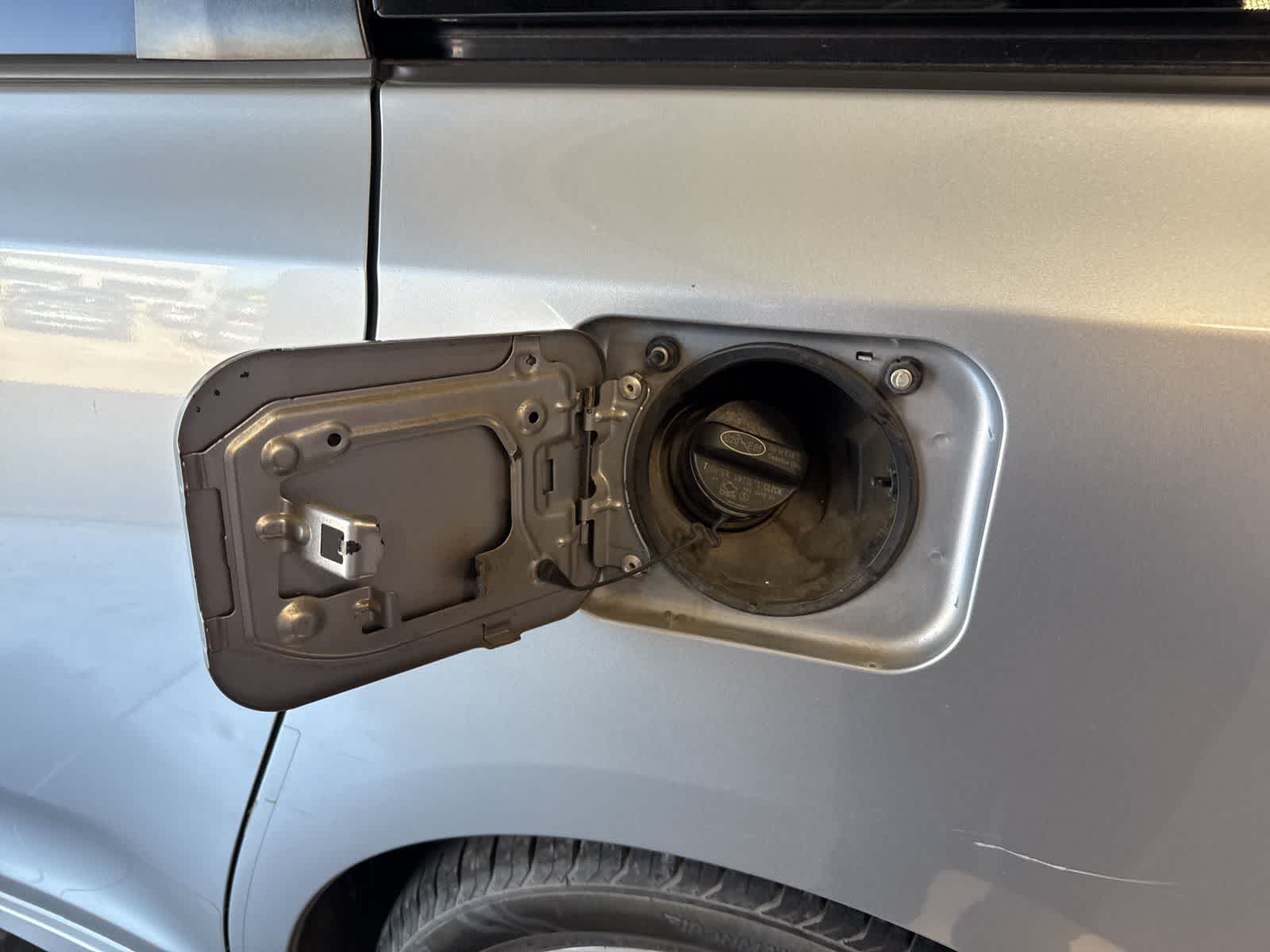 Thumbnail: 2014 Toyota Sienna - 10