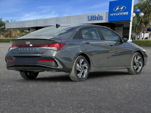 Thumbnail: 2025 Hyundai Elantra - 2