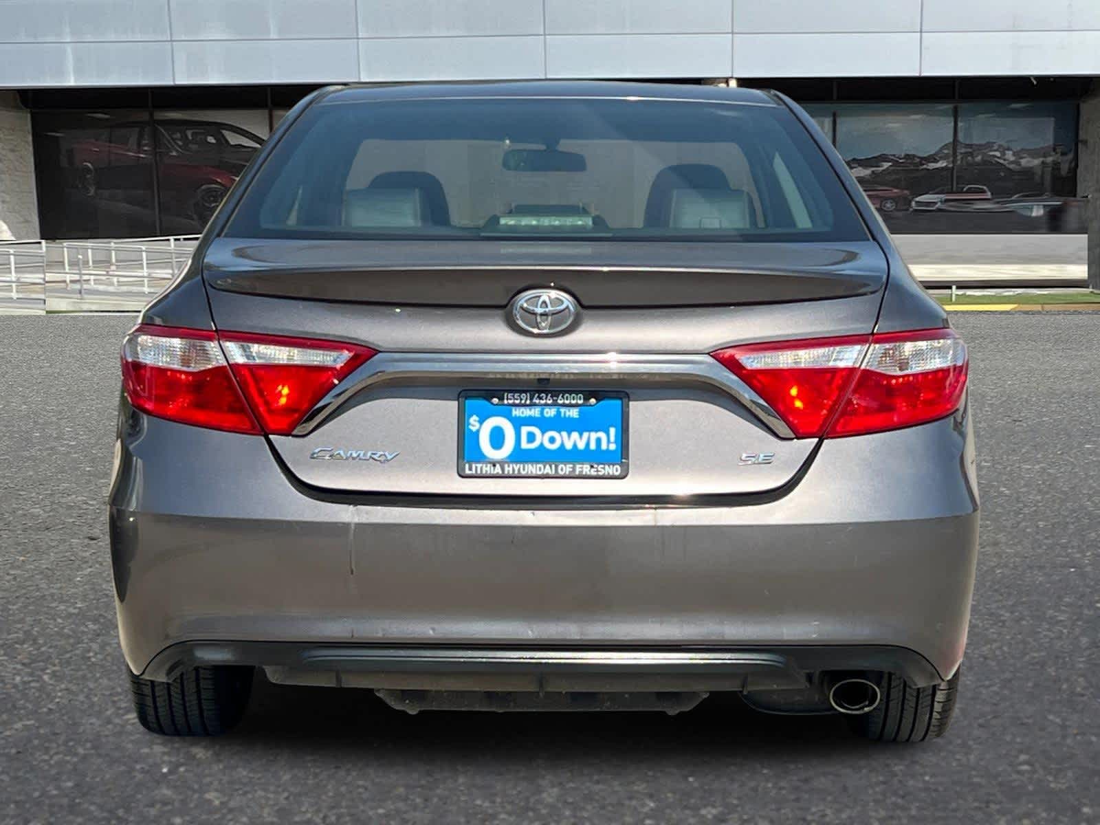 2017 Toyota Camry SE 7