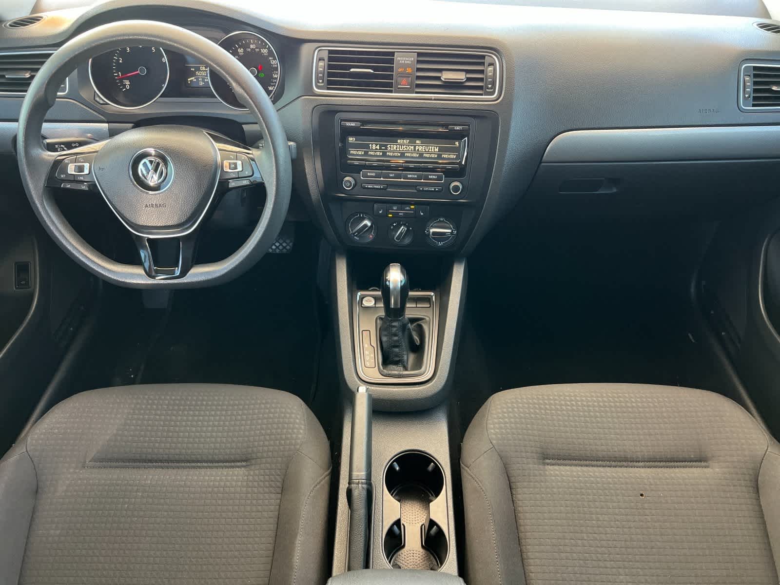 Thumbnail: 2015 Volkswagen Jetta - 4