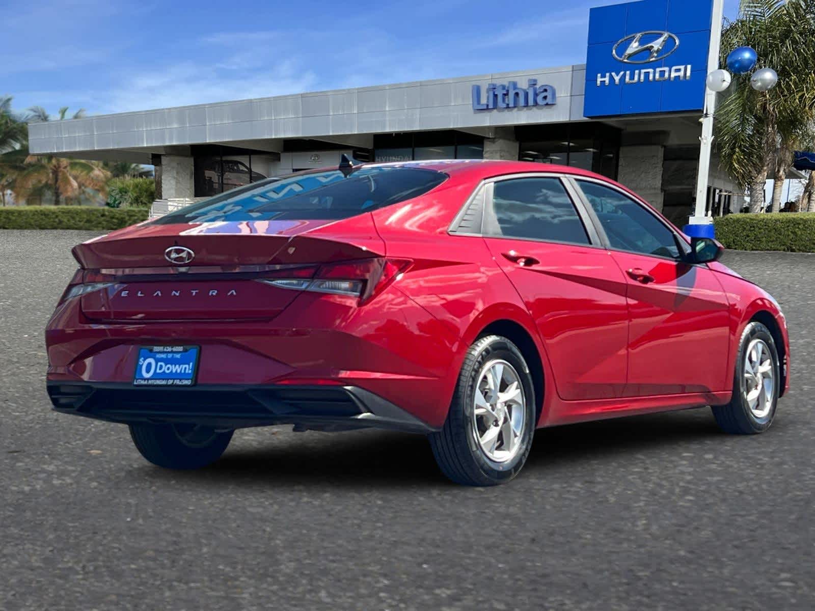 2023 Hyundai Elantra SE photo 2