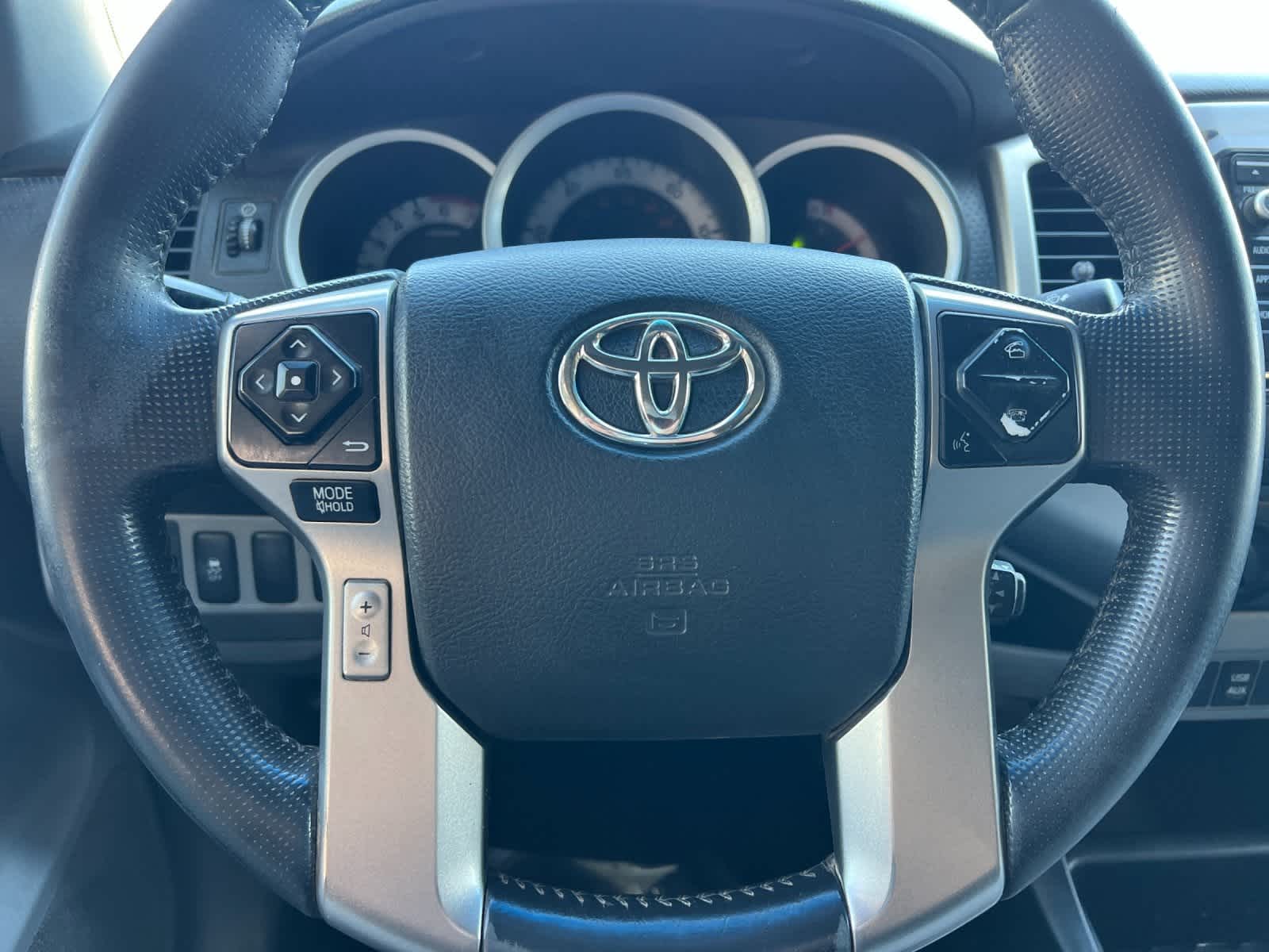 Thumbnail: 2014 Toyota Tacoma - 22