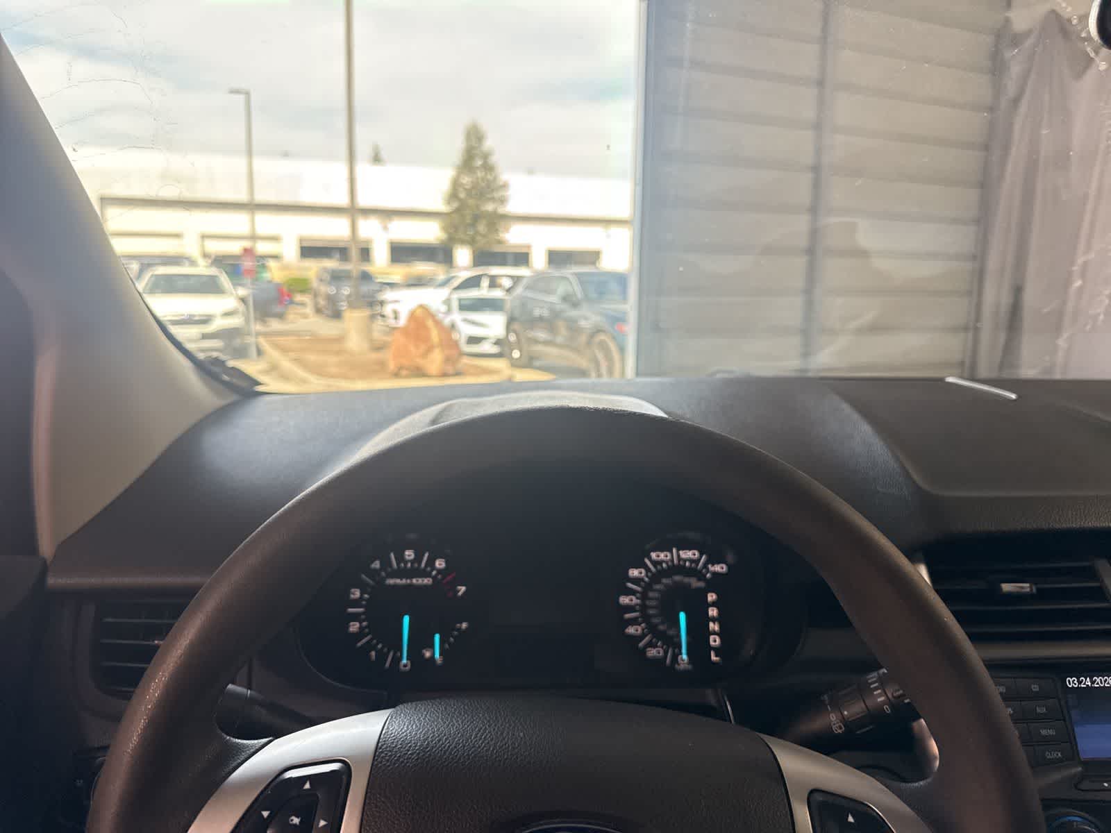 Thumbnail: 2011 Ford Edge - 23