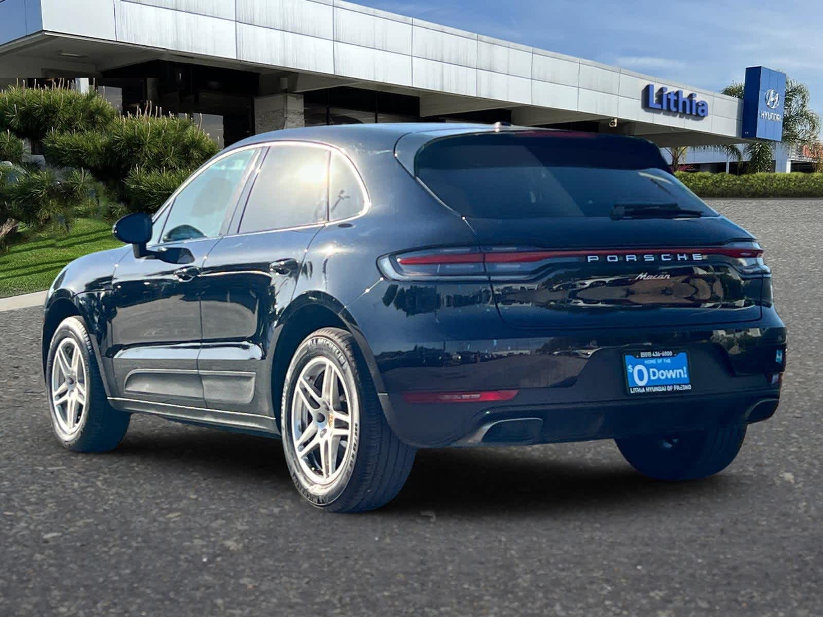 Thumbnail: 2020 Porsche Macan - 6