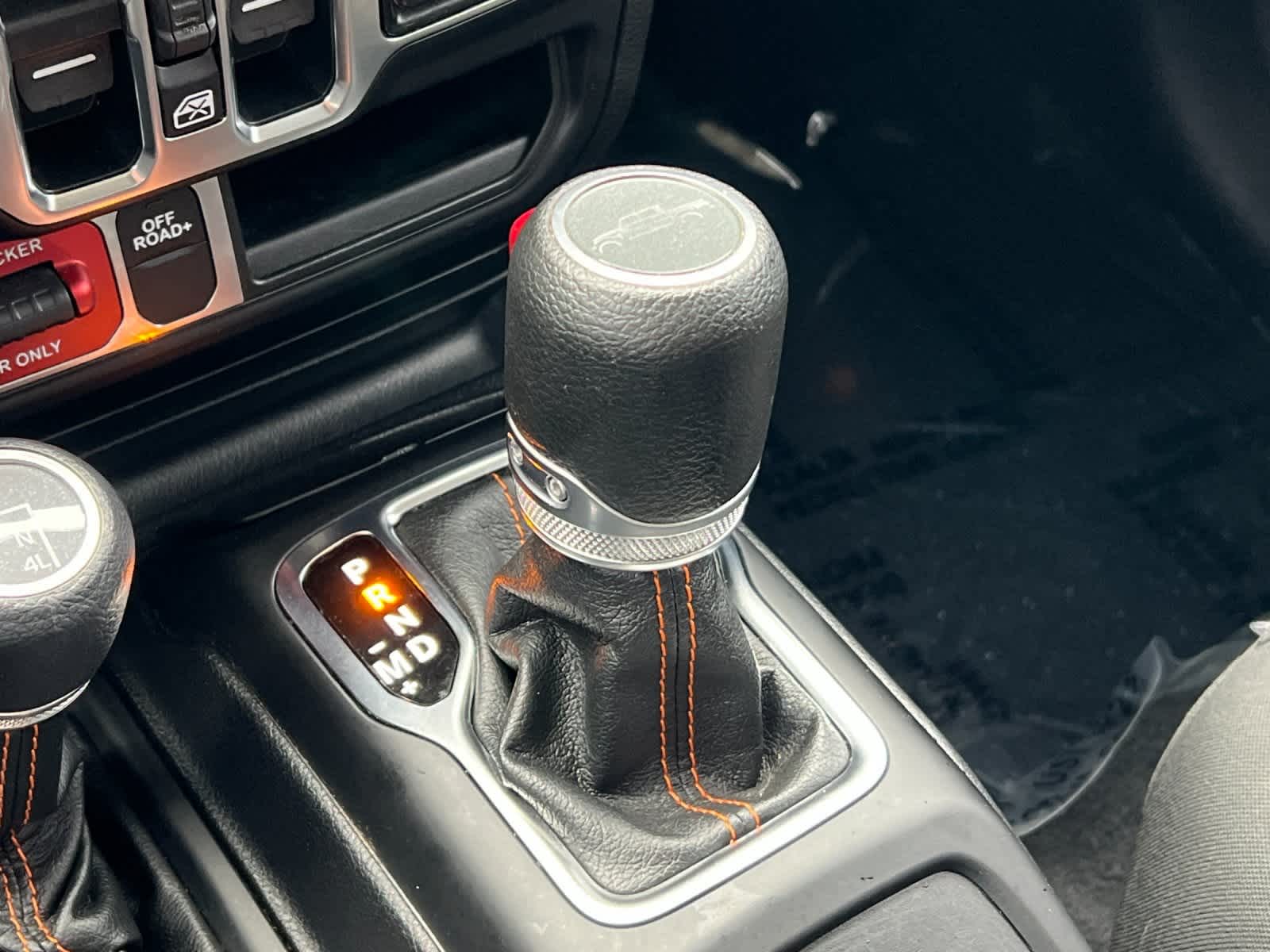 Thumbnail: 2021 Jeep Gladiator - 21