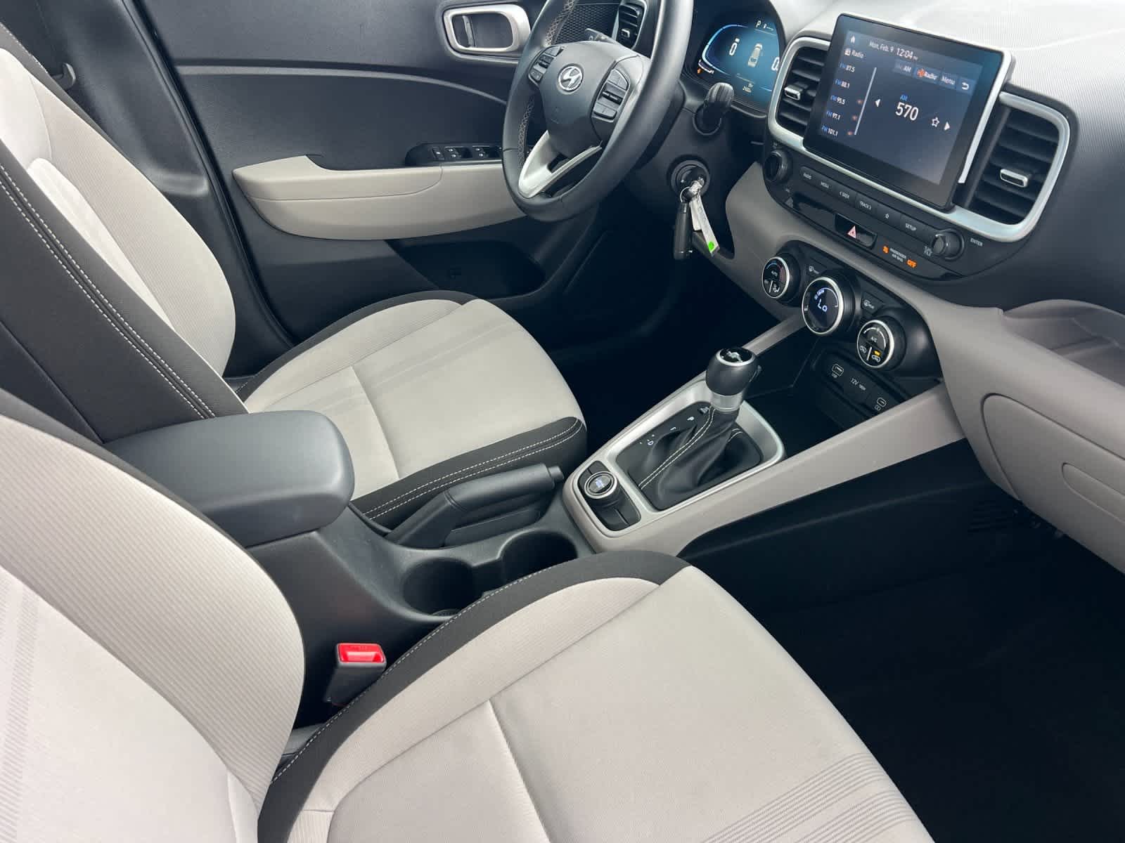 Thumbnail: 2023 Hyundai Venue - 17