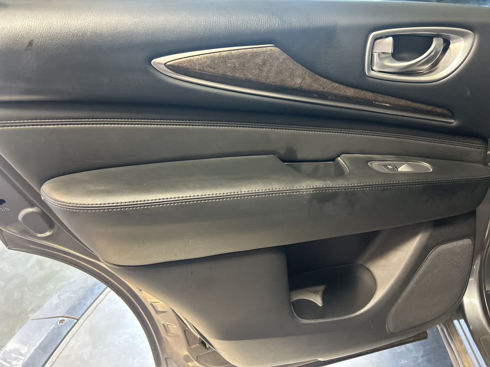 Thumbnail: 2015 INFINITI QX60 - 18