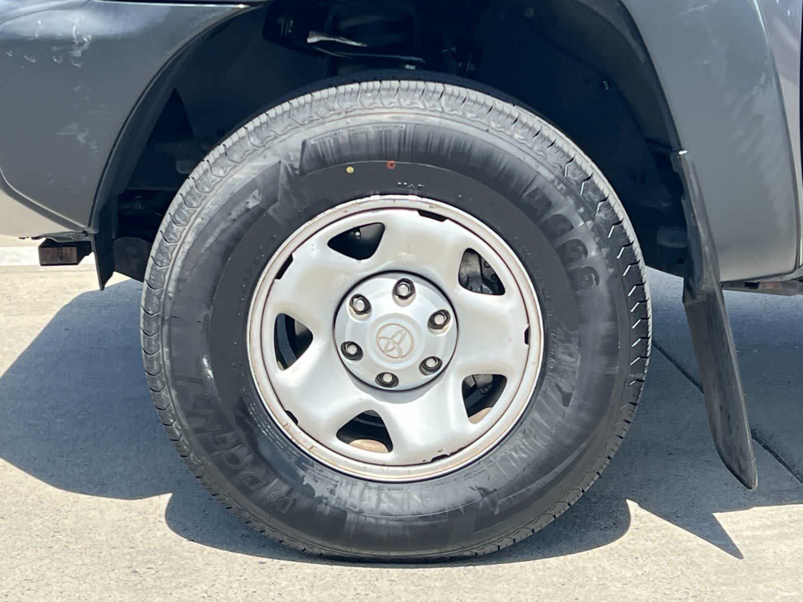 Thumbnail: 2013 Toyota Tacoma - 24