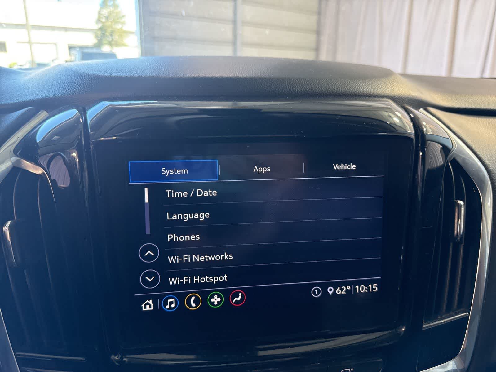 Thumbnail: 2021 Chevrolet Traverse - 27