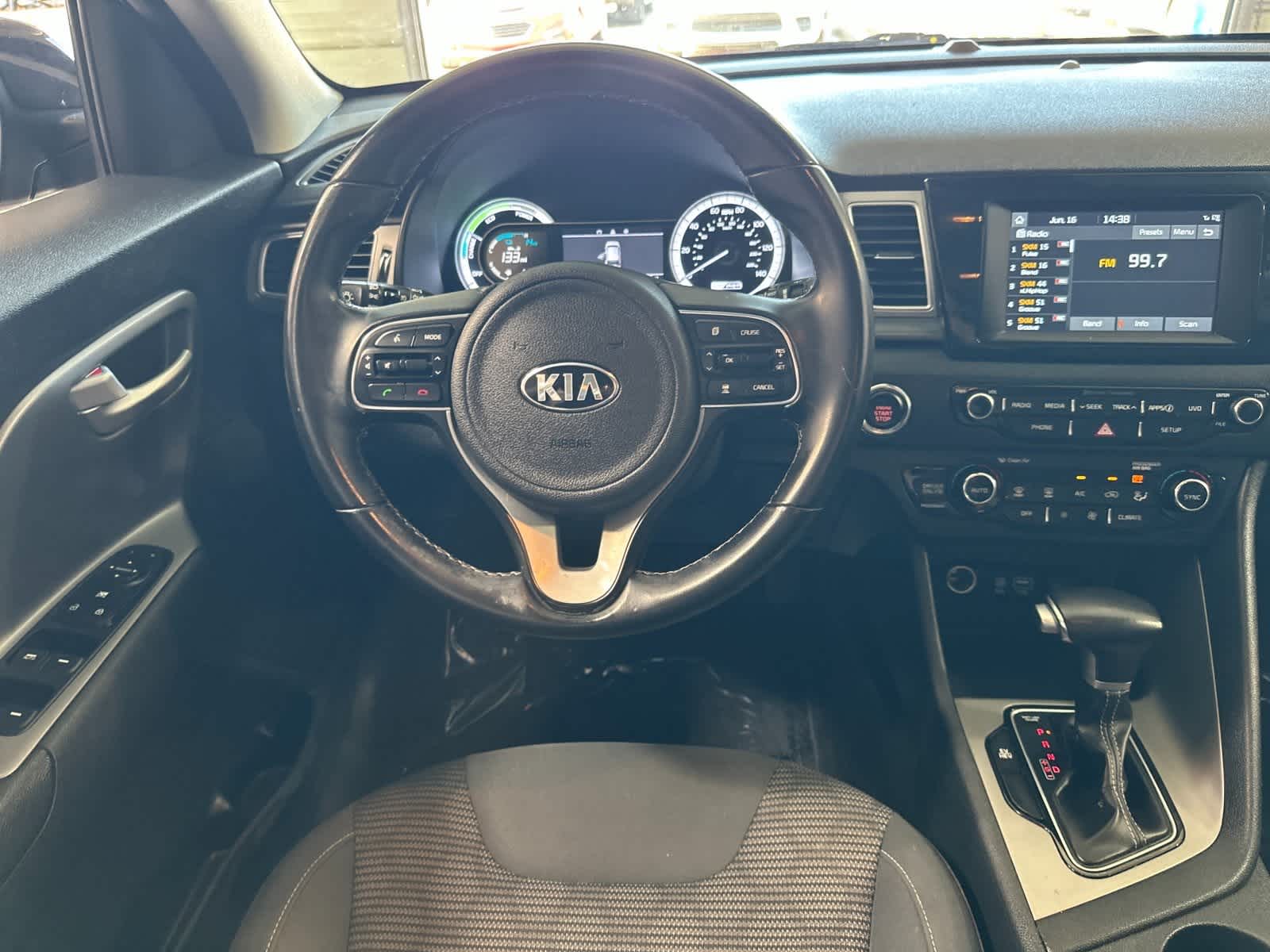 Thumbnail: 2018 Kia Niro - 14