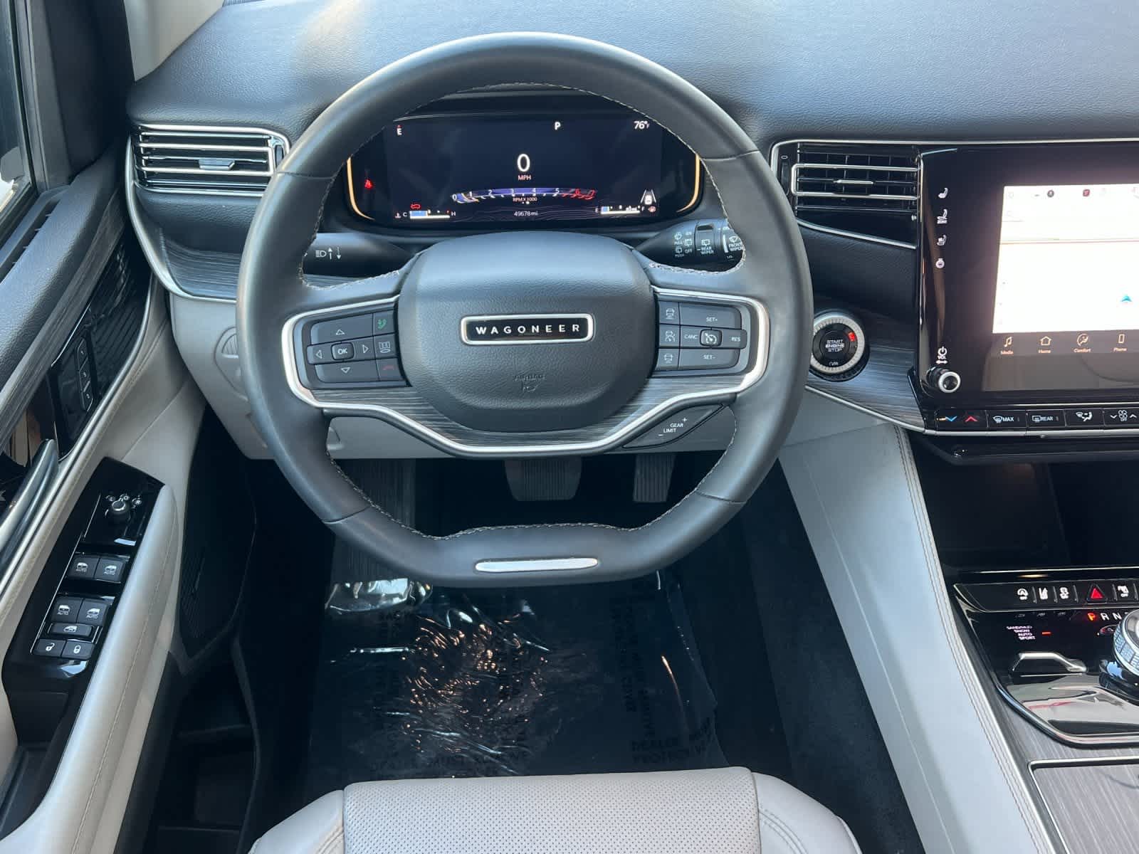 Thumbnail: 2024 Jeep Wagoneer - 15