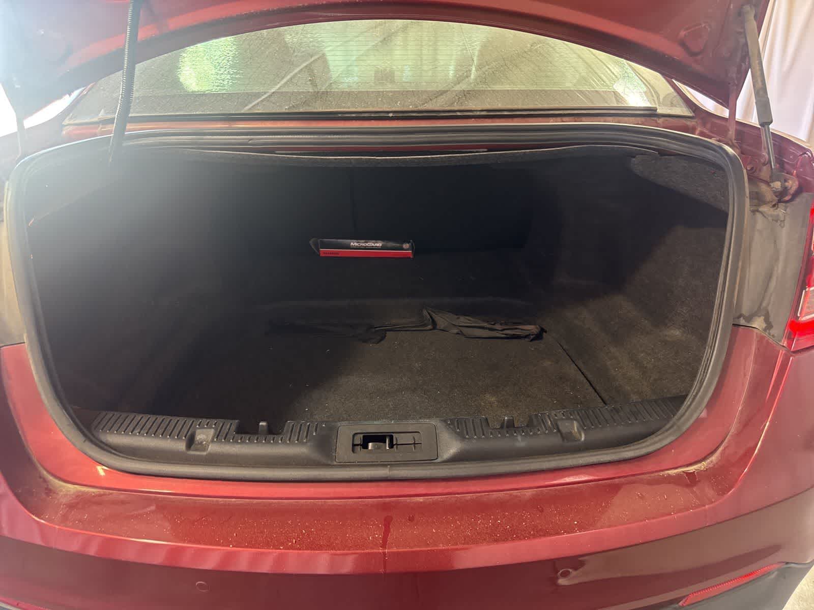 Thumbnail: 2018 Ford Taurus - 16