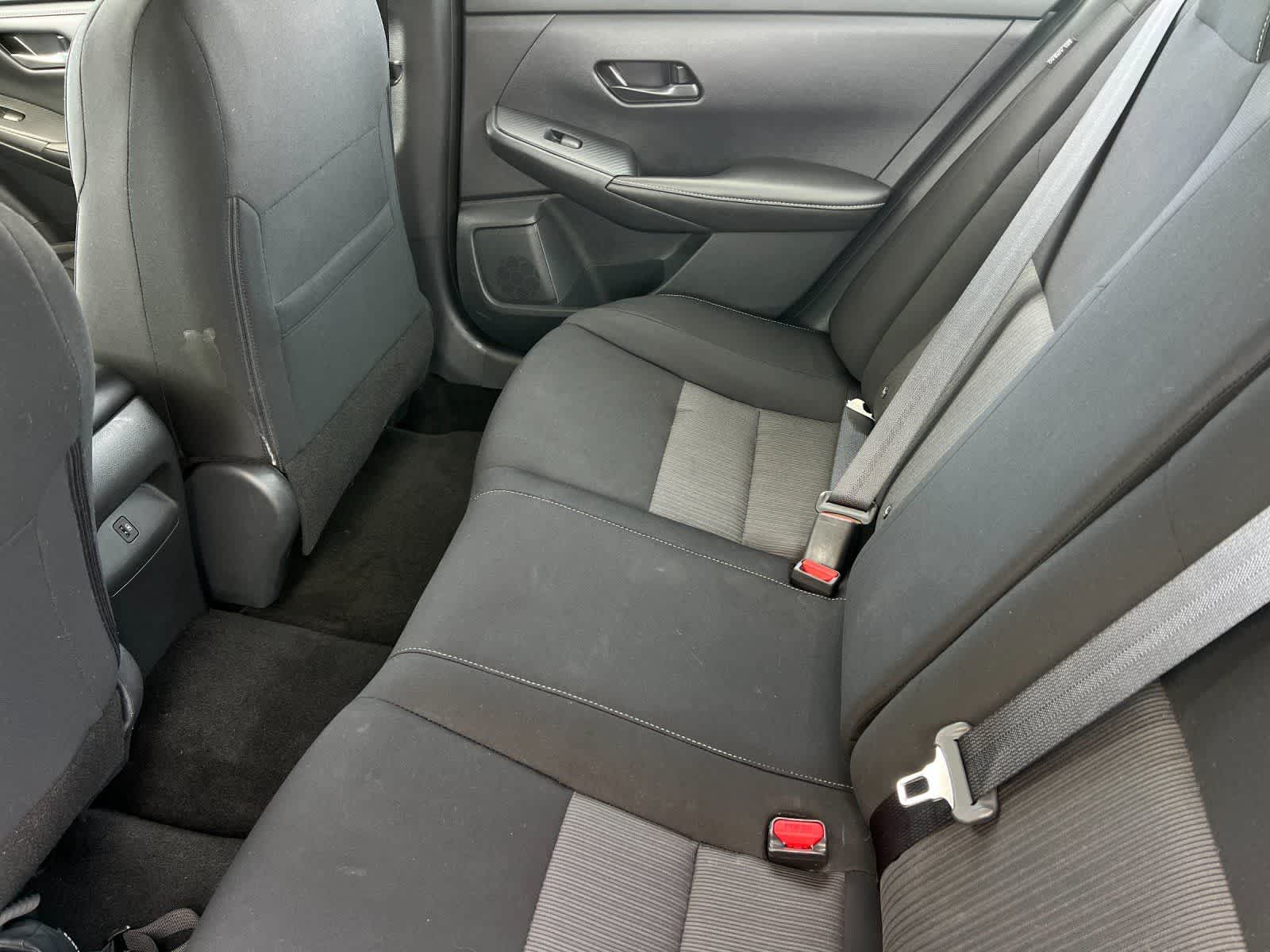 2025 Nissan Sentra SV photo 4