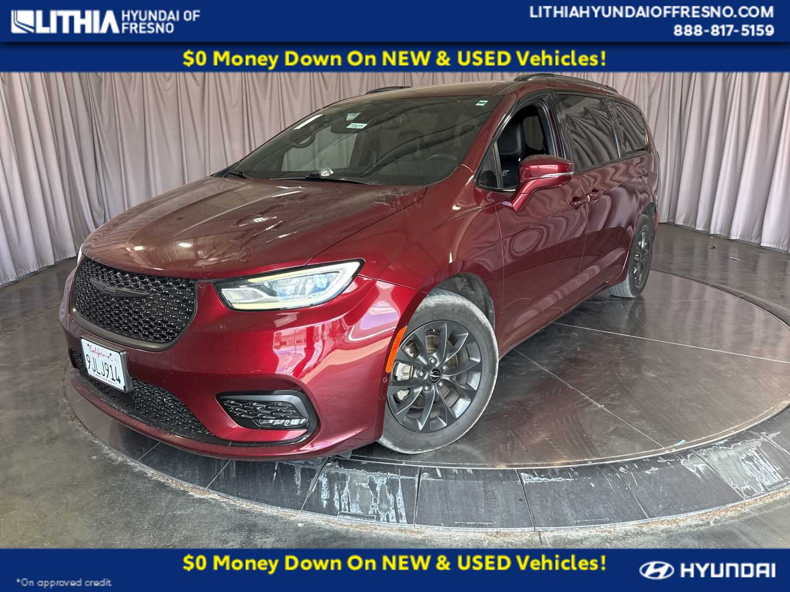 2021 Chrysler Pacifica Touring L's photo