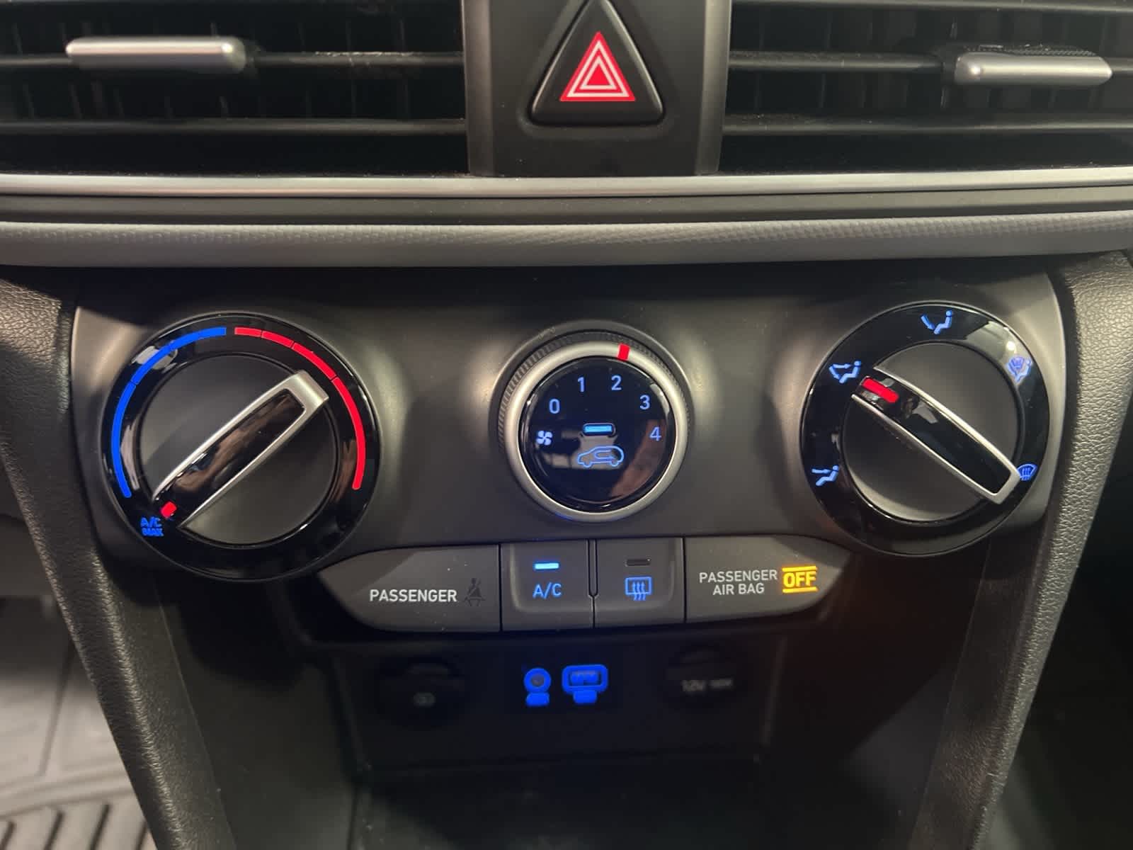 Thumbnail: 2019 Hyundai Kona - 24