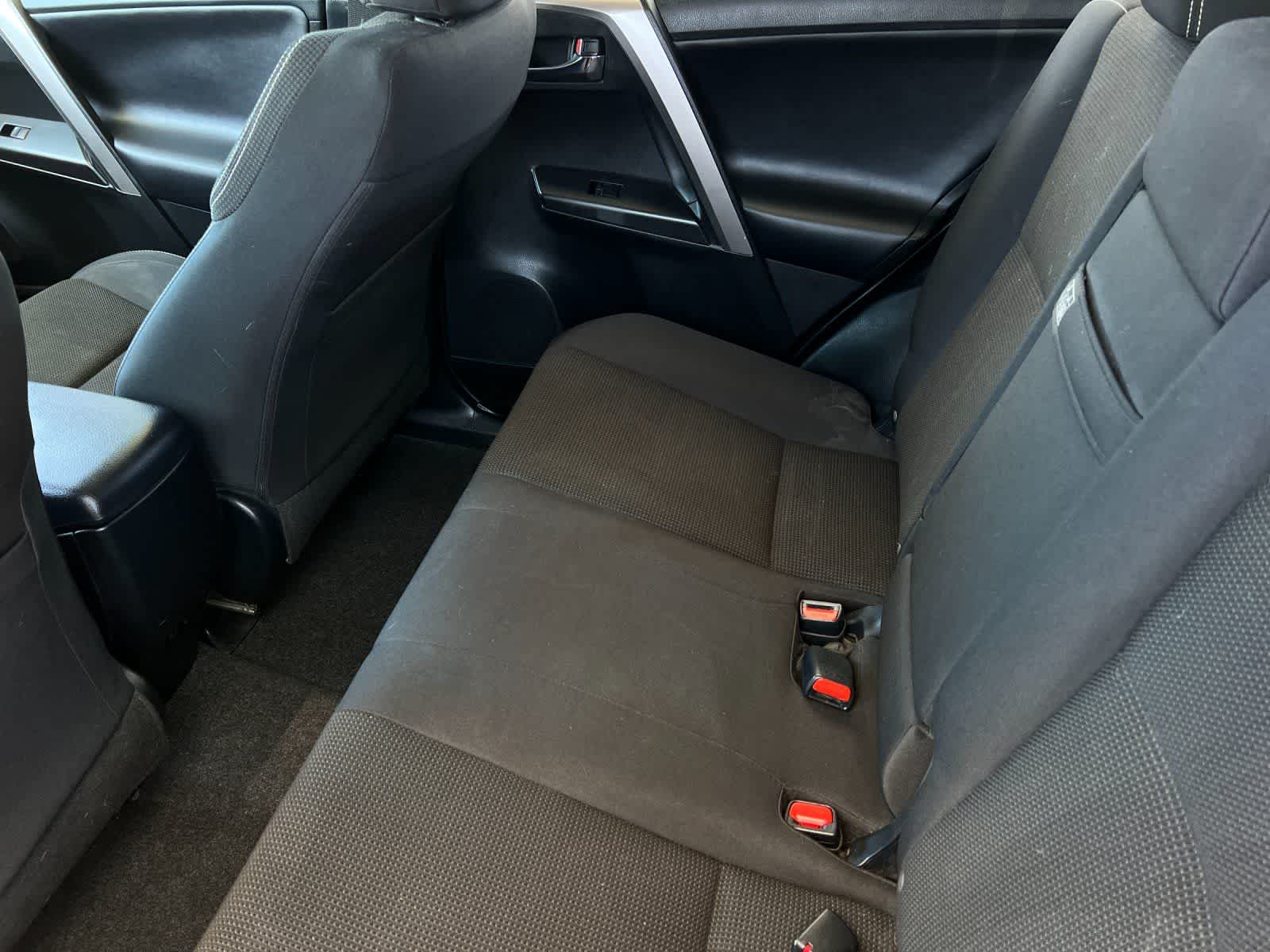 Thumbnail: 2017 Toyota RAV4 - 5