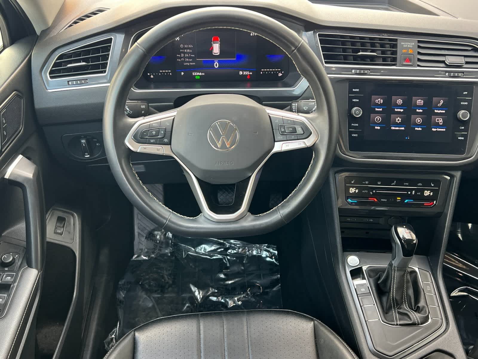 Thumbnail: 2024 Volkswagen Tiguan - 15