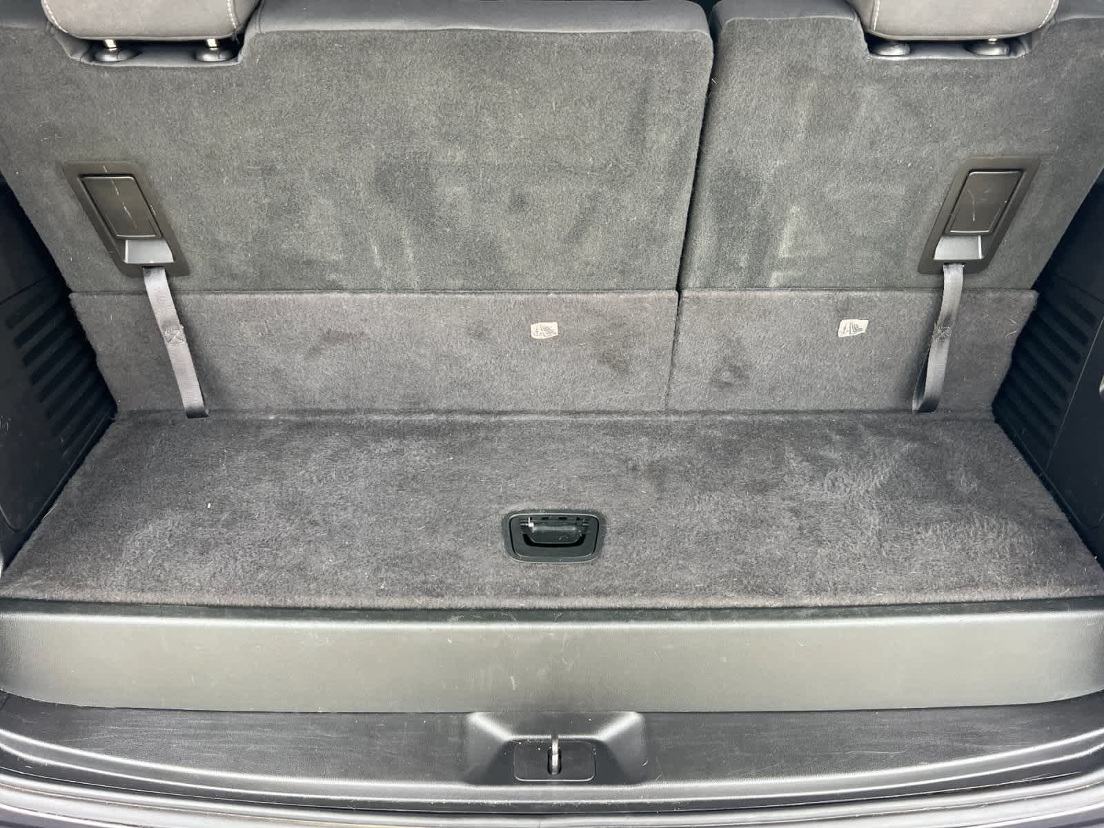 Thumbnail: 2017 Chevrolet Tahoe - 16