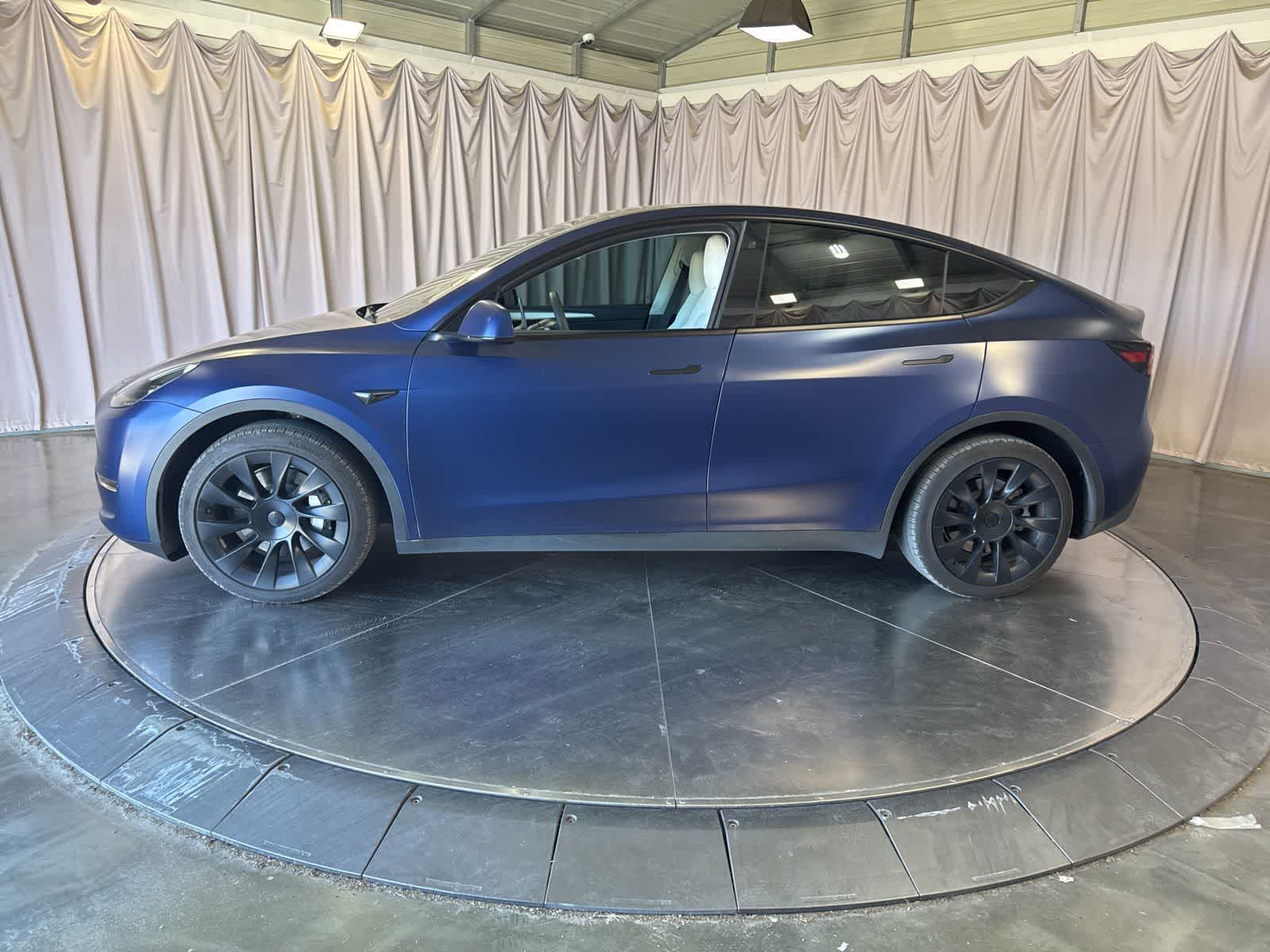 Thumbnail: 2023 Tesla Model Y - 8