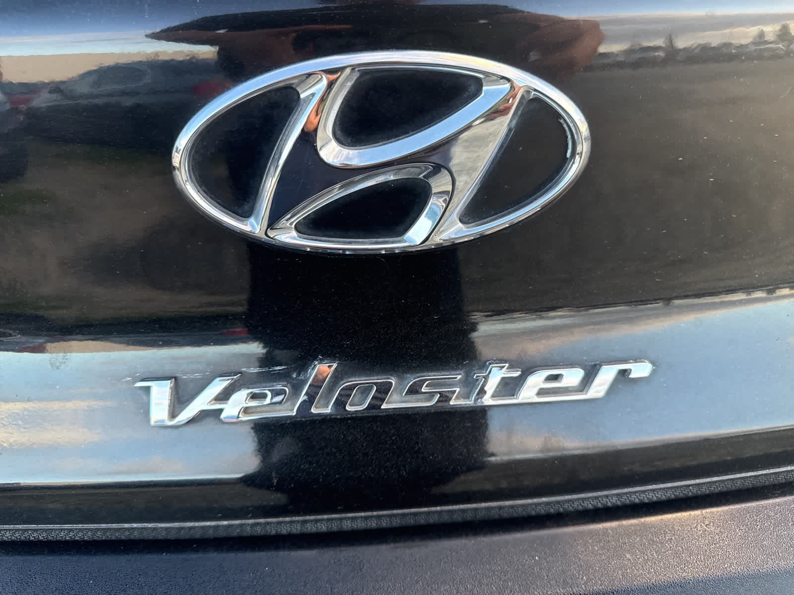 Thumbnail: 2019 Hyundai Veloster - 10