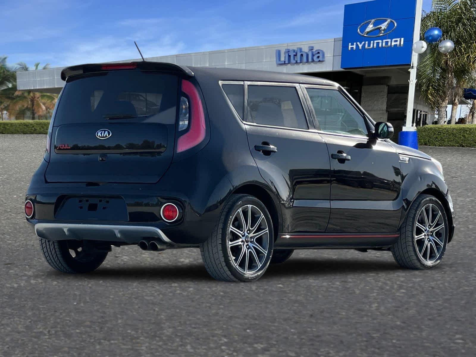 Used 2017 Kia Soul Base with VIN KNDJX3AA1H7484370 for sale in Fresno, CA