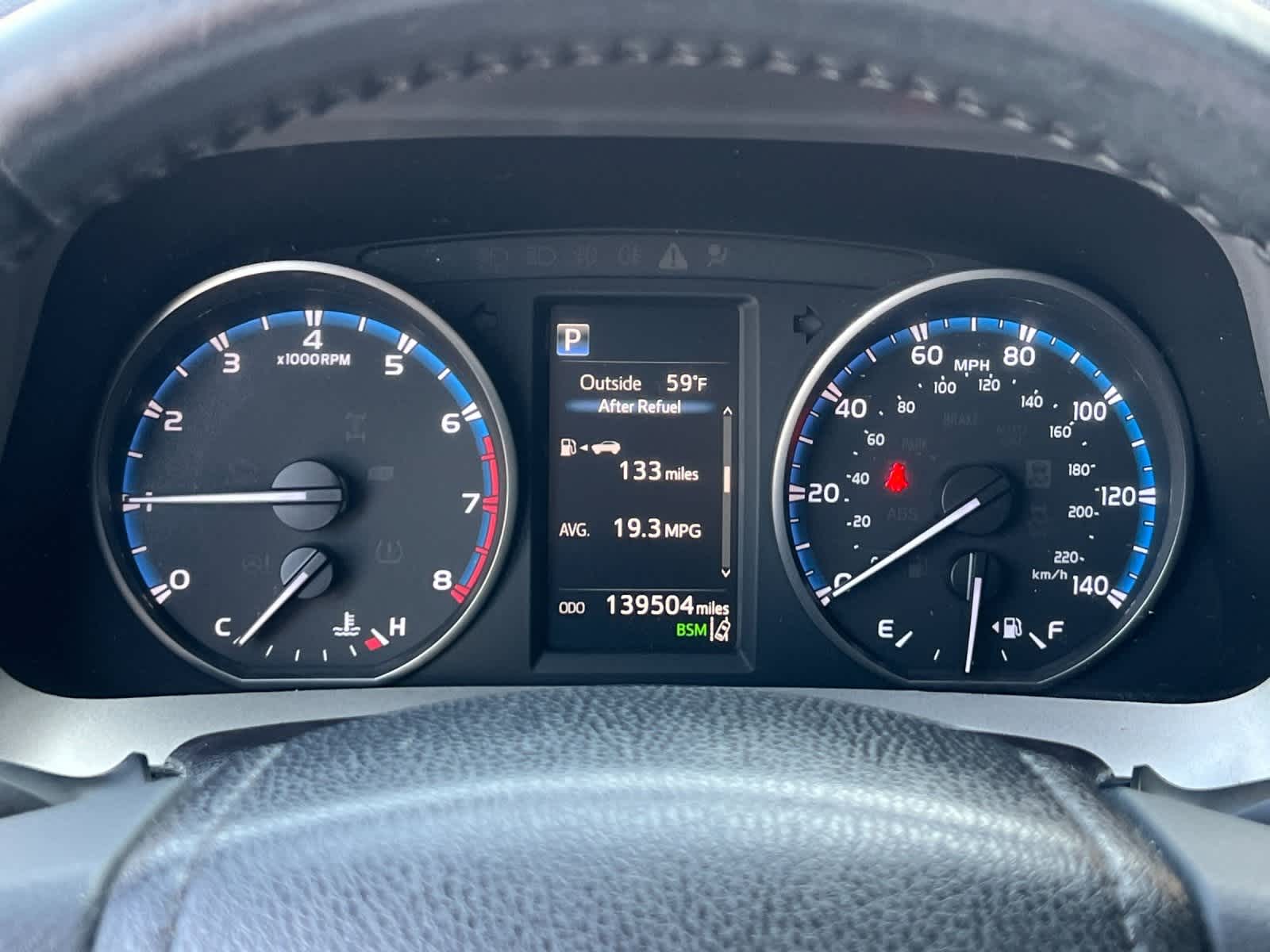 Thumbnail: 2018 Toyota RAV4 - 25