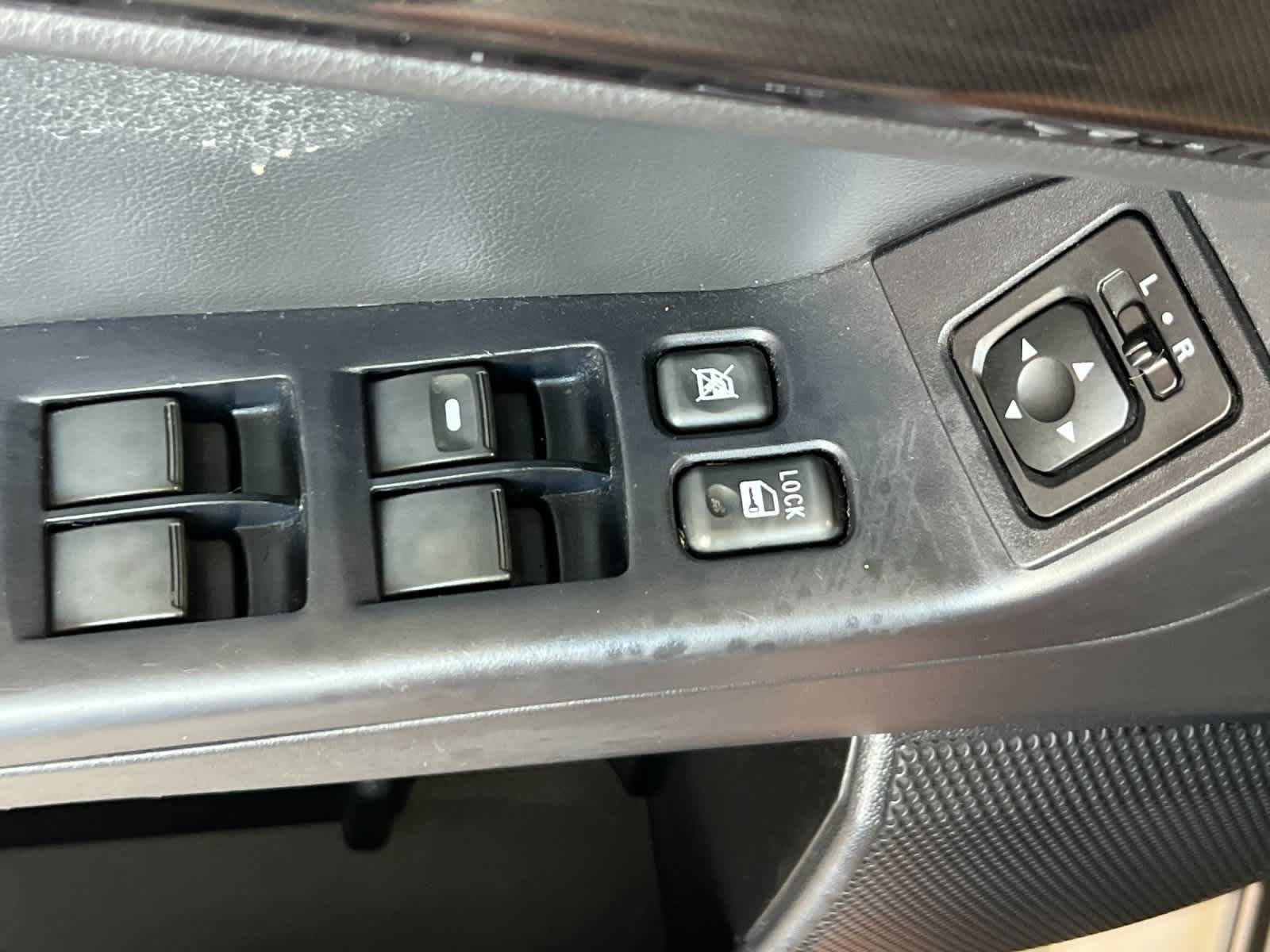 Thumbnail: 2017 Mitsubishi Lancer - 13