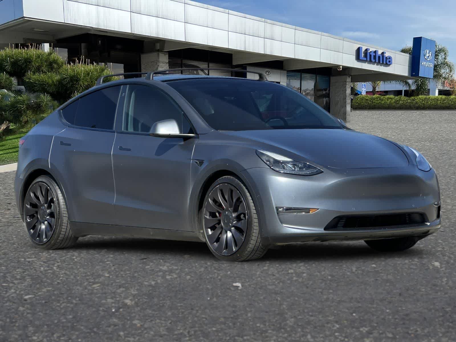 Thumbnail: 2022 Tesla Model Y - 10