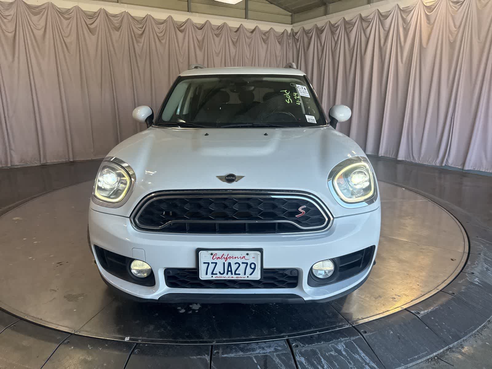 Thumbnail: 2017 MINI Cooper Countryman - 2