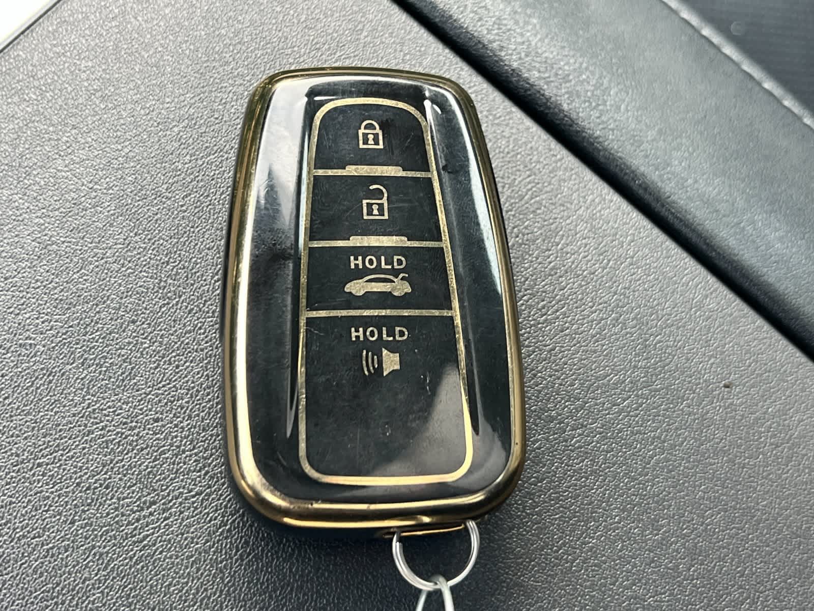 Thumbnail: 2022 Toyota Highlander - 30