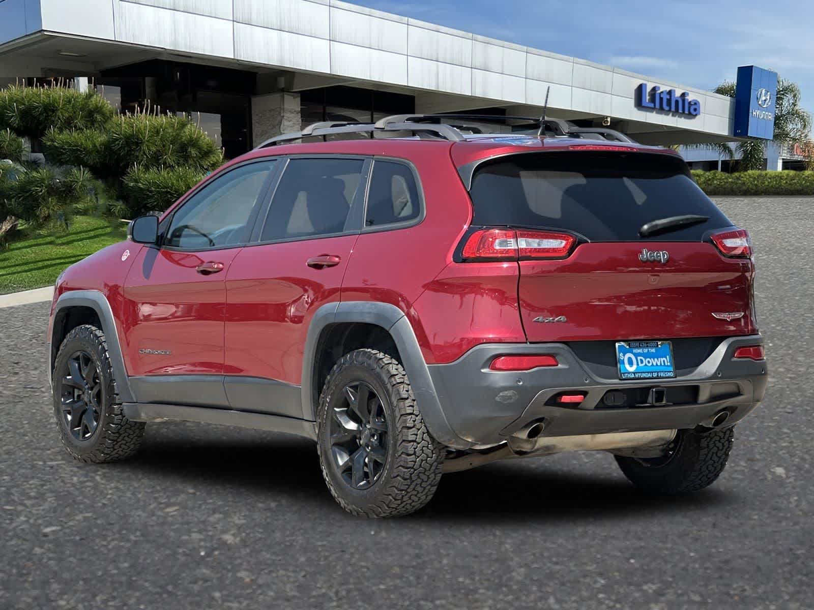 Thumbnail: 2017 Jeep Cherokee - 7