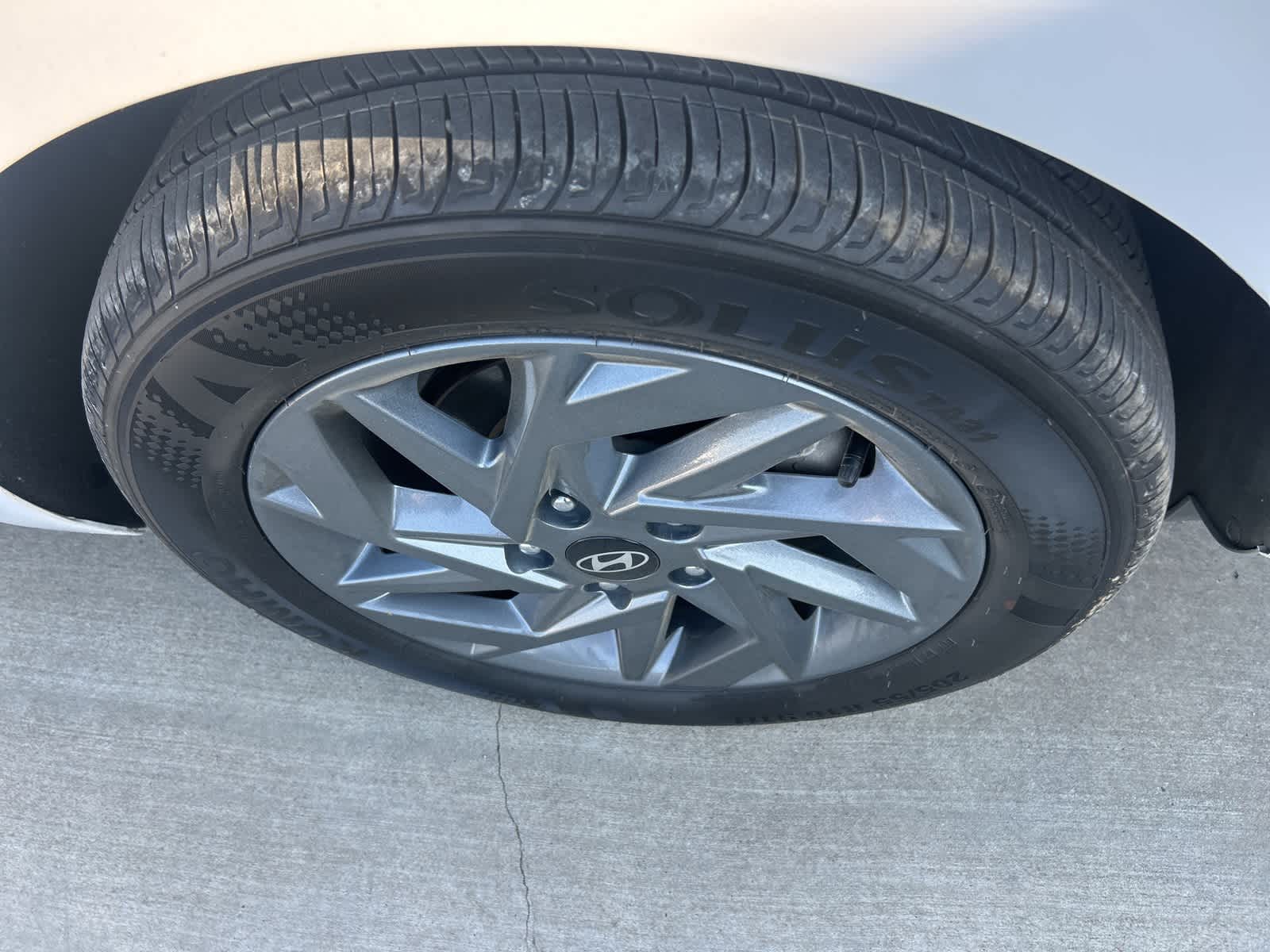 Thumbnail: 2024 Hyundai Elantra - 13