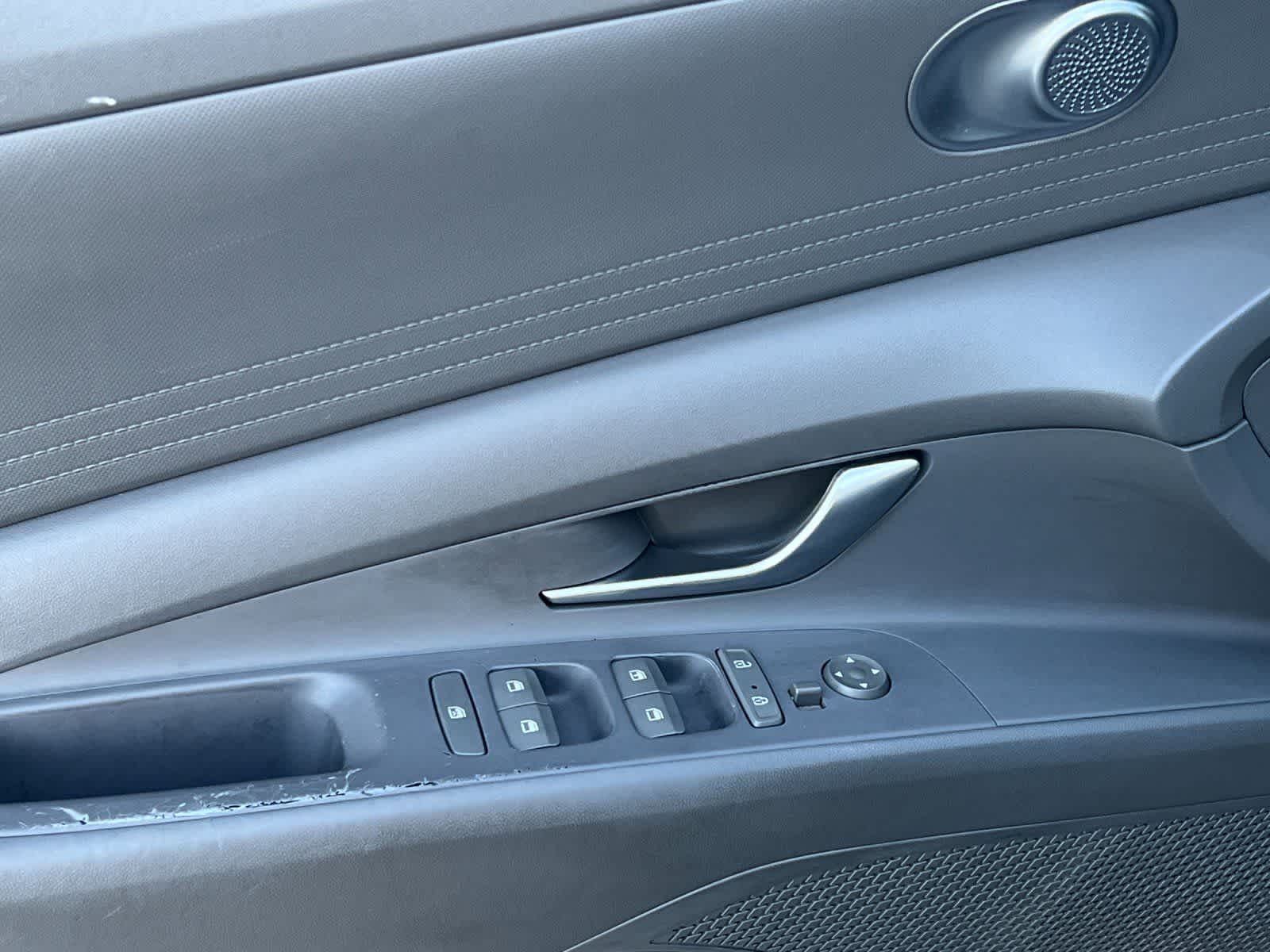 Thumbnail: 2021 Hyundai Elantra - 13