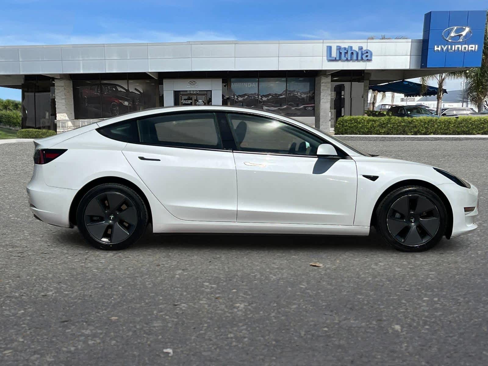 Thumbnail: 2023 Tesla Model 3 - 9
