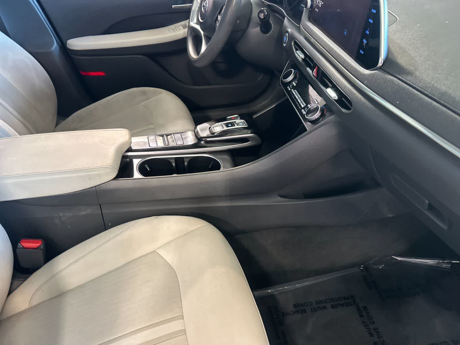 Thumbnail: 2023 Hyundai Sonata - 15