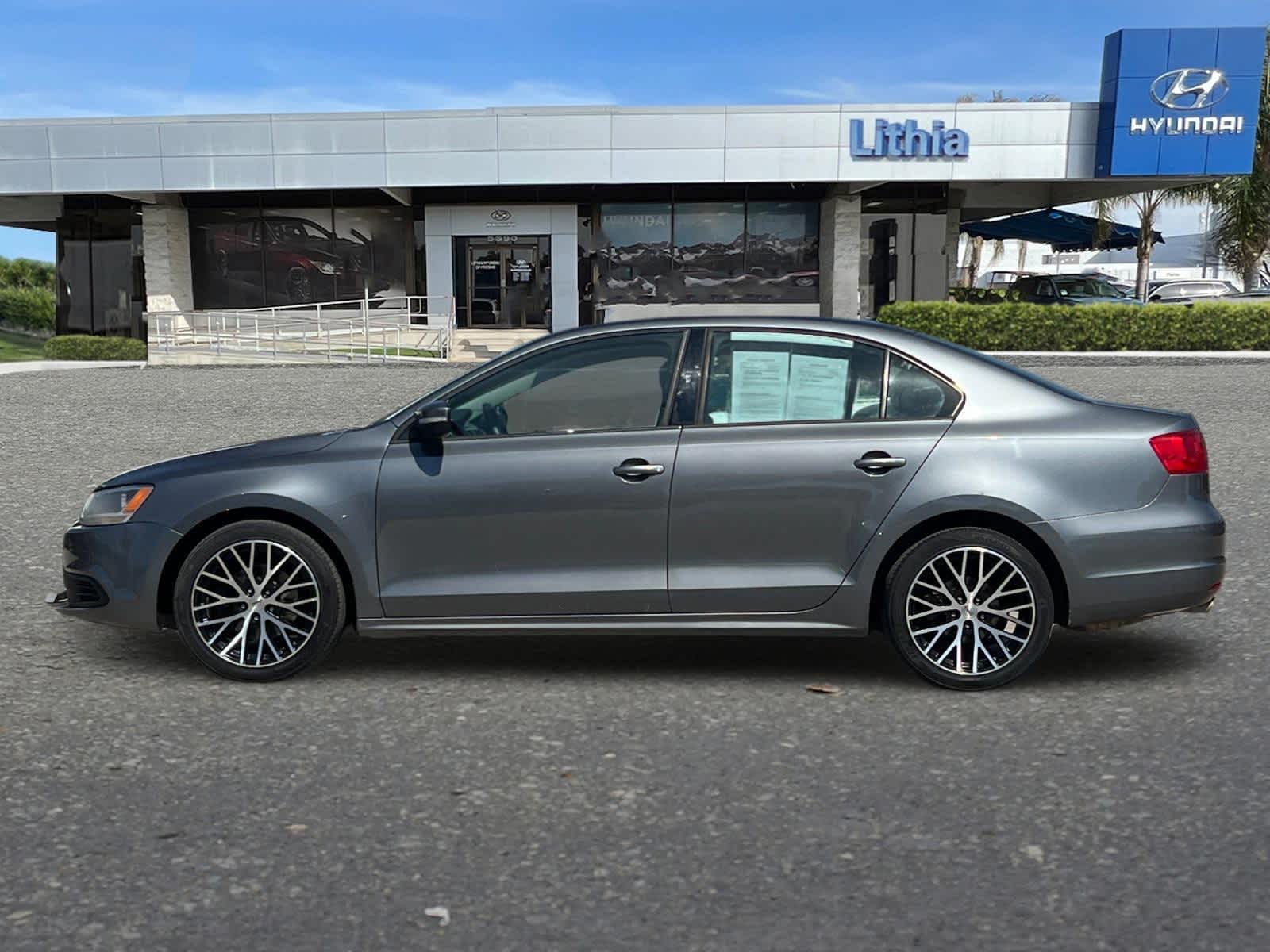 Thumbnail: 2014 Volkswagen Jetta - 5