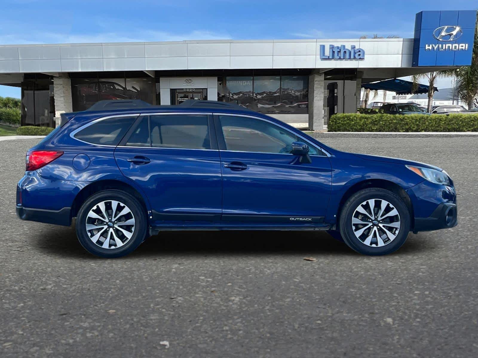 Thumbnail: 2016 Subaru Outback - 8