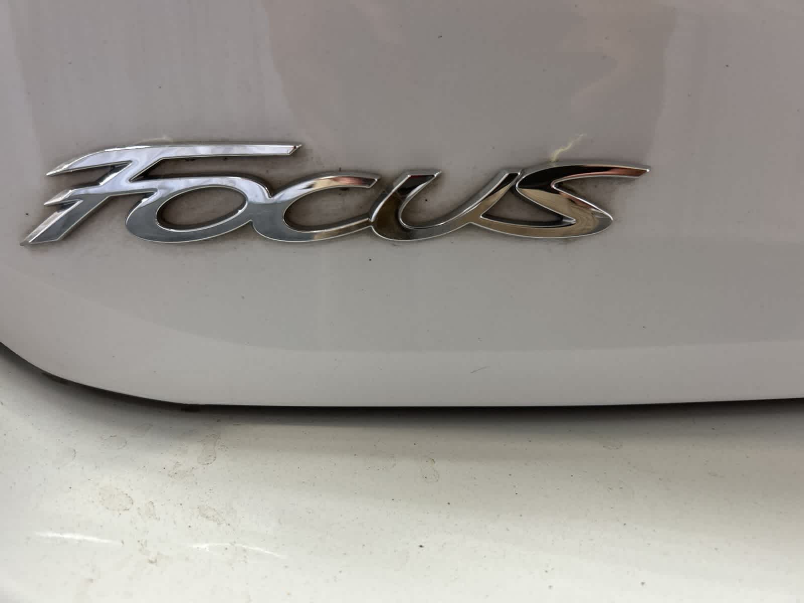 Thumbnail: 2015 Ford Focus - 12