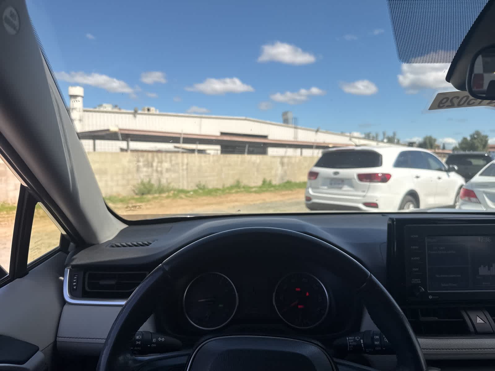 Thumbnail: 2020 Toyota RAV4 - 23