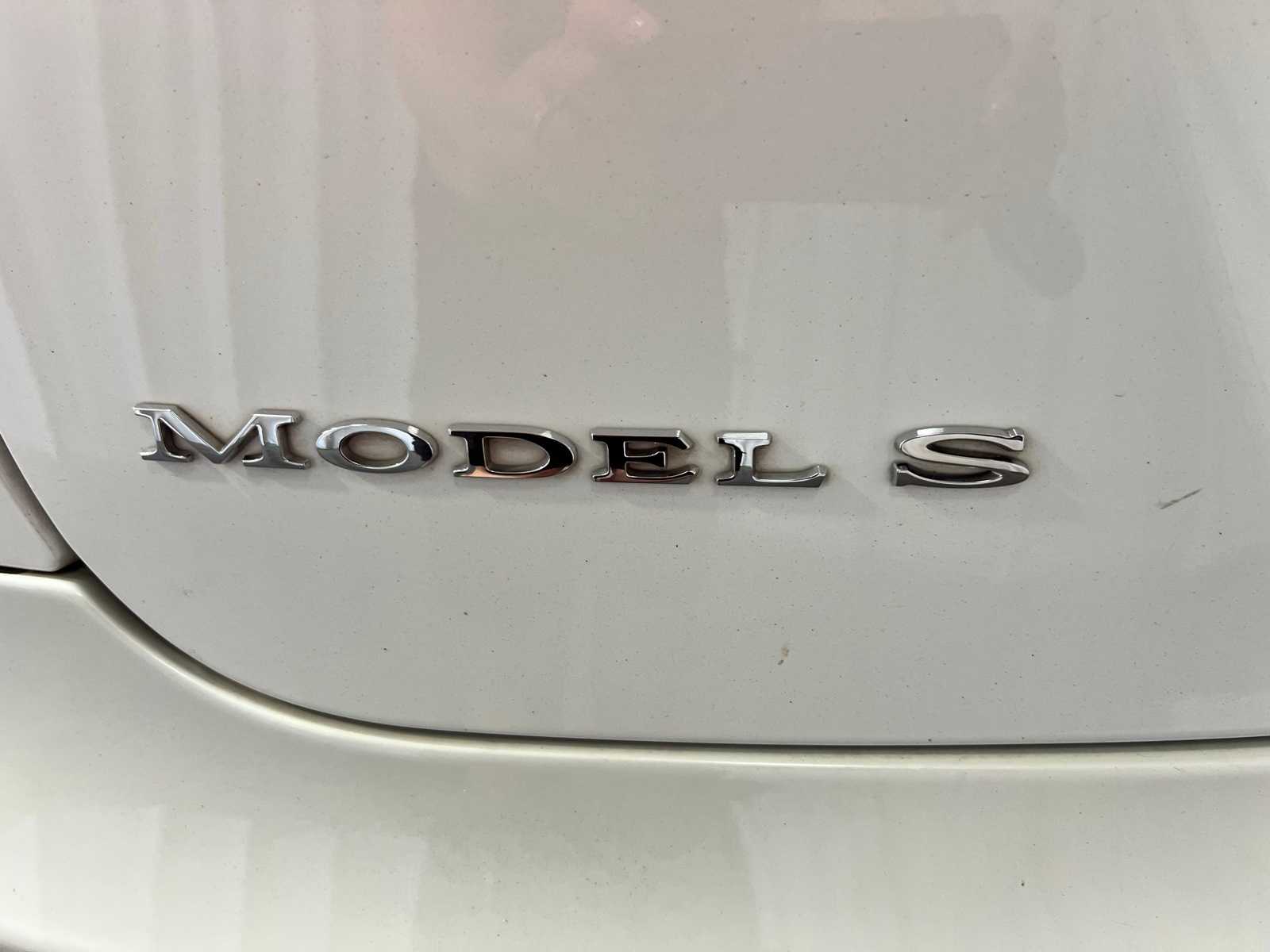 Thumbnail: 2015 Tesla Model S - 17