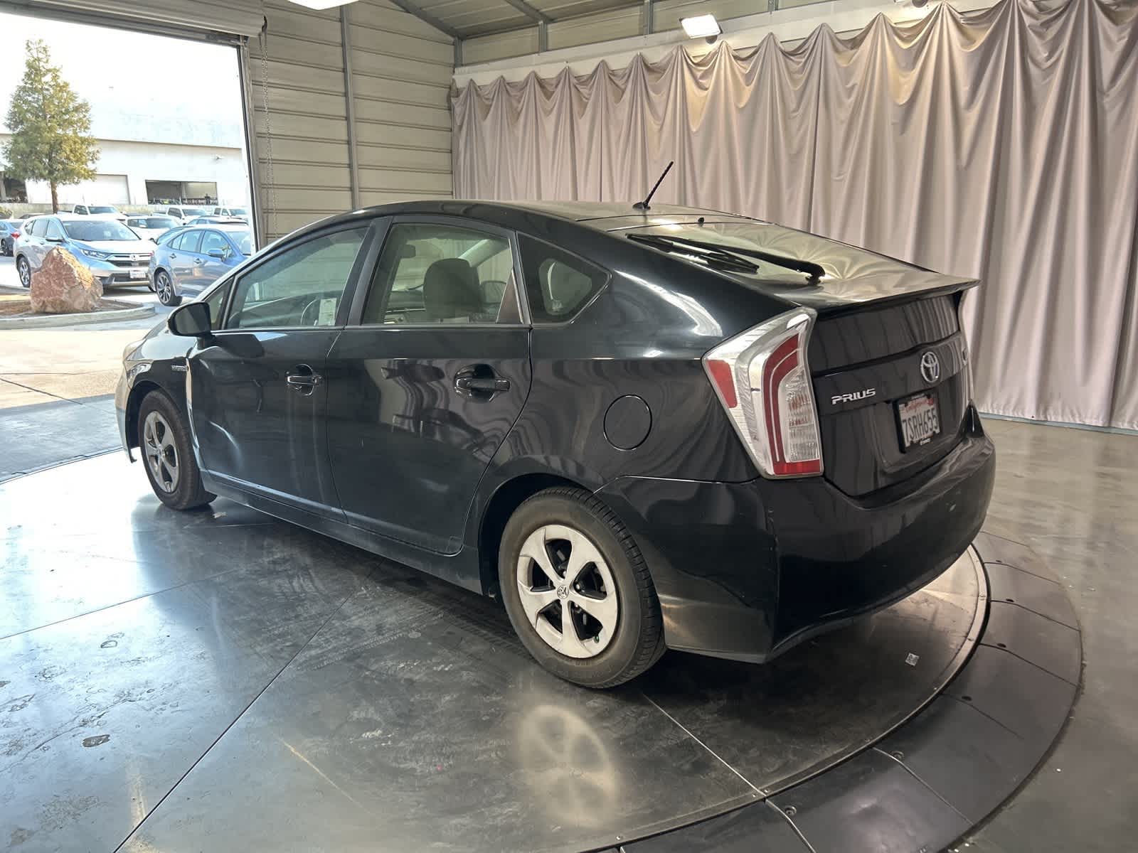 Thumbnail: 2013 Toyota Prius - 15