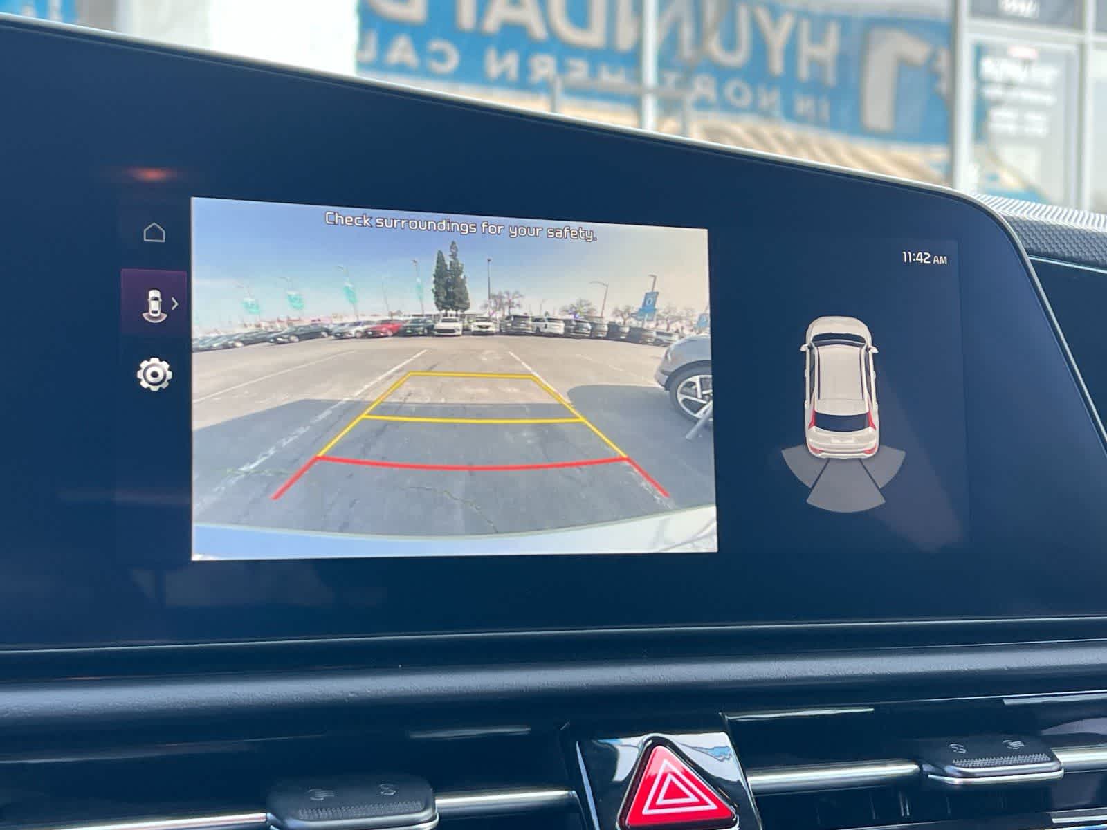 Thumbnail: 2025 Kia Niro - 21