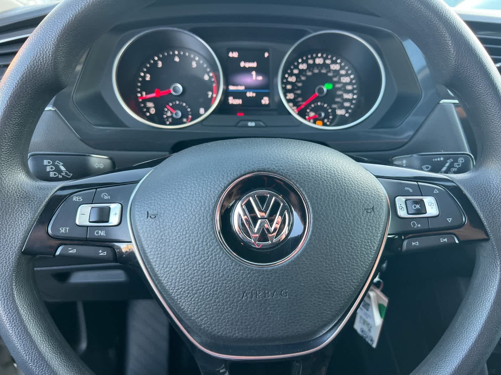 Thumbnail: 2018 Volkswagen Tiguan - 24